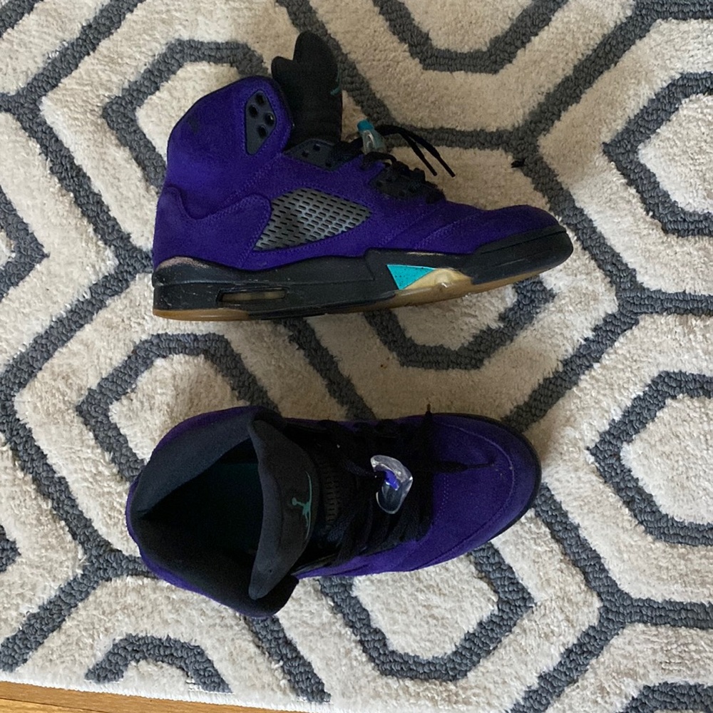 Jordan 5 alternate grape